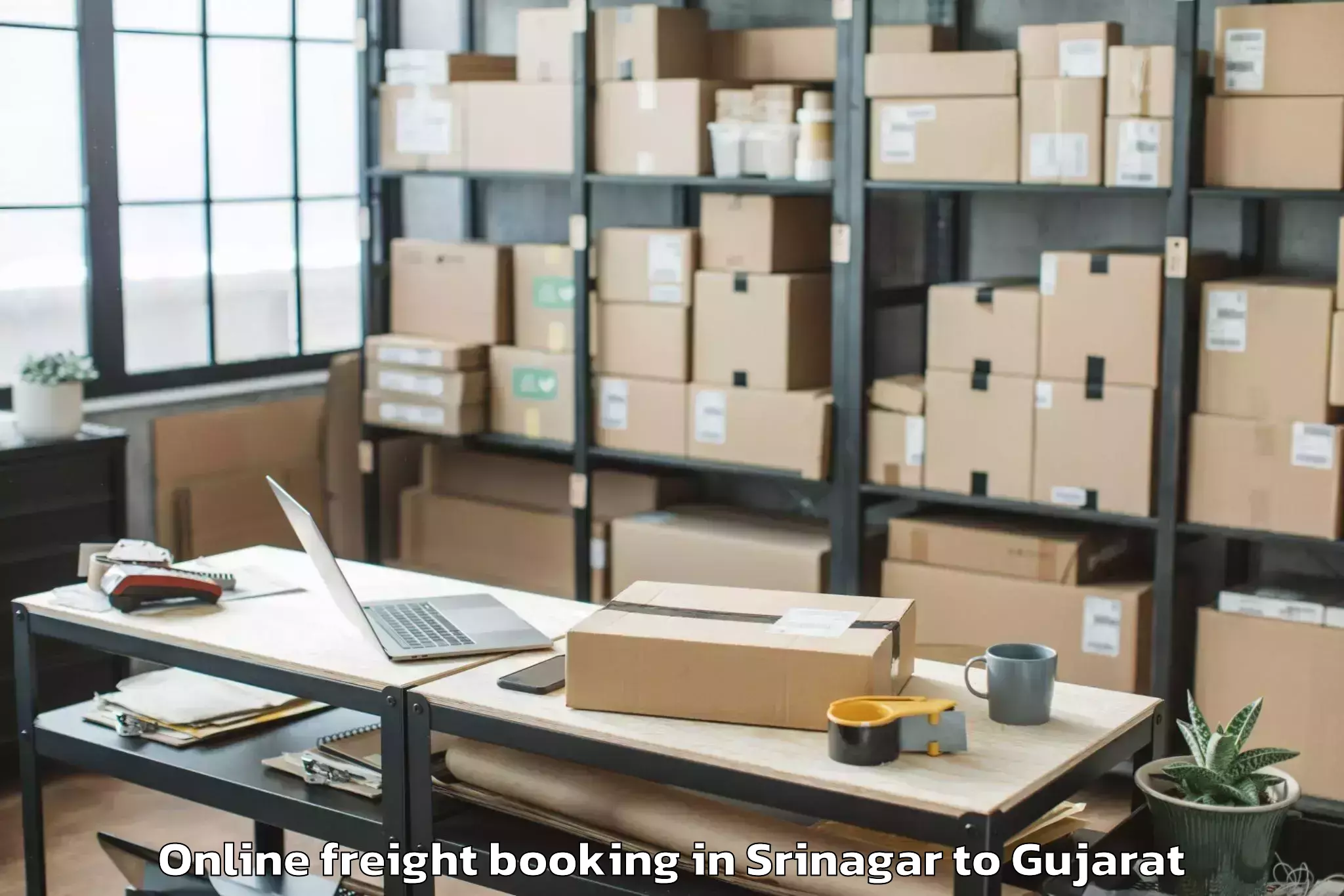 Reliable Srinagar to Valsad Online Freight Booking